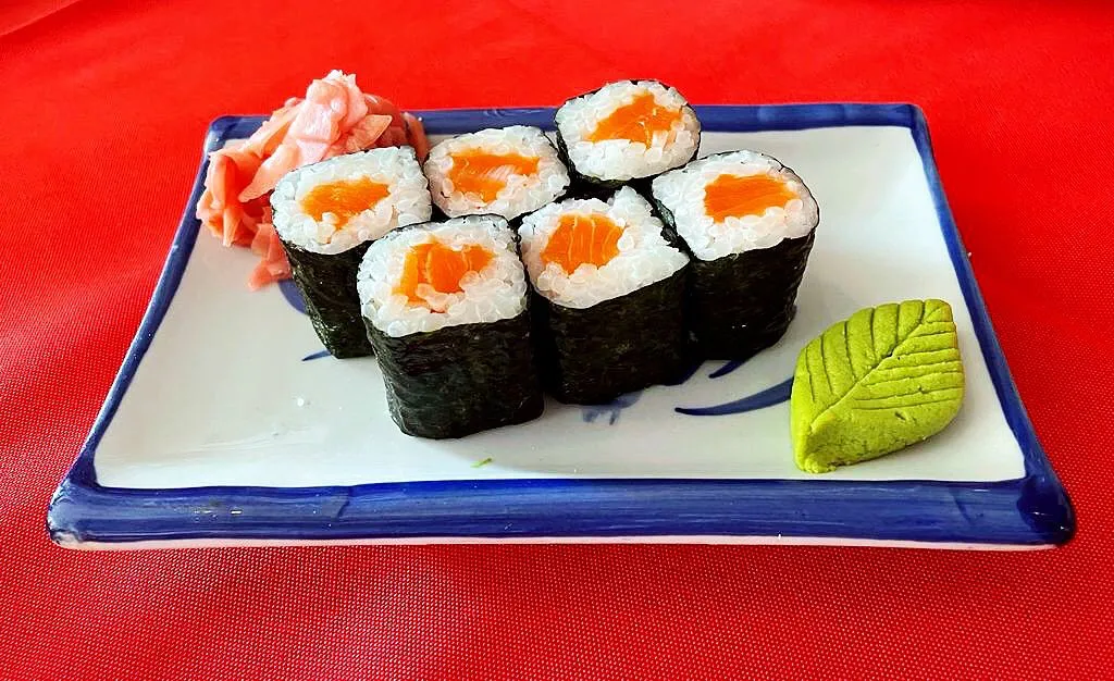 Salmon Maki